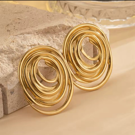 Golden Trace Studs